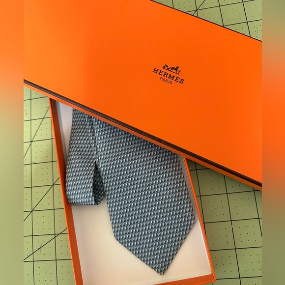 Hermes cool cooking design unique silk tie in original box made in France 🇫🇷 - Picture 1 of 11